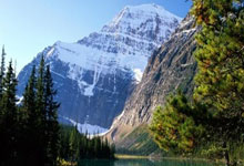 必赢体育：[天下足球]曼联力克曼城 夺得足总杯冠军.